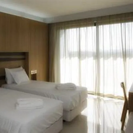 Hotel Agua Riverside And 4*